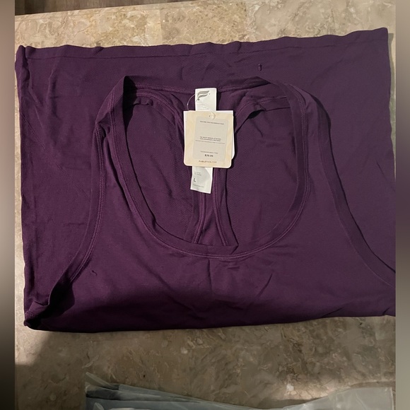 Fabletics Feather Tech Razorback Tank - Picture 3 of 3